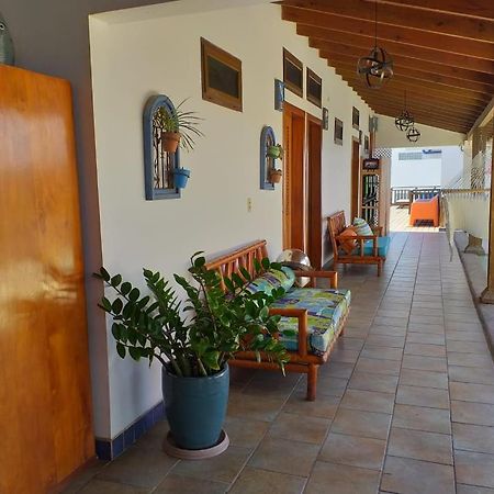 Hotel Y Restaurante Cesar Mariscos Tela Buitenkant foto